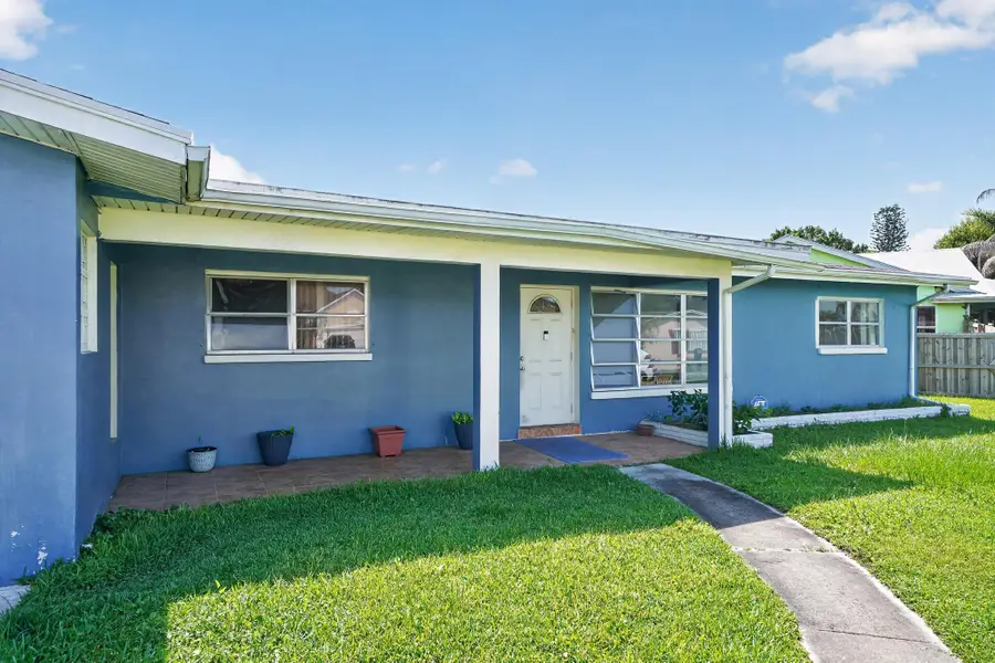 113 W Arbor Avenue, Port Saint Lucie, FL 34952 - #3
