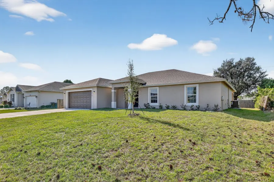2060 SW Morelia Lane, Port Saint Lucie, FL 34953 - #2