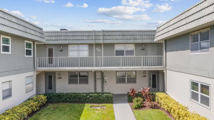 723 Flanders P, Delray Beach, FL 33484 - #2