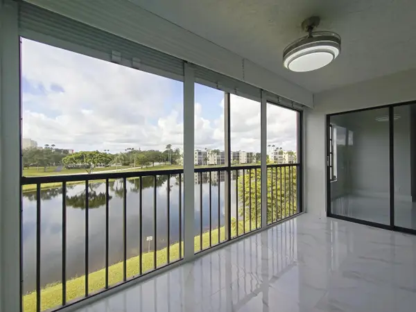 7320 Amberly Lane #305, Delray Beach, FL 33446