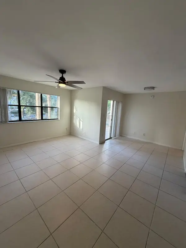 540 S Park Road #25-9, Hollywood, FL 33021