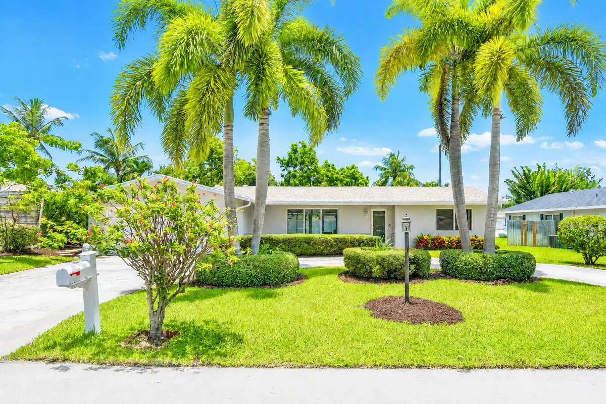 723 SW 27th Terrace, Boynton Beach, FL 33435 - #1