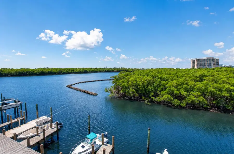689 NE 6th Court #4030, Boynton Beach, FL 33435 - #3