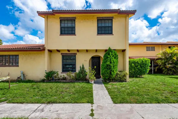 2634 NW 47th Lane #2634, Fort Lauderdale, FL 33313