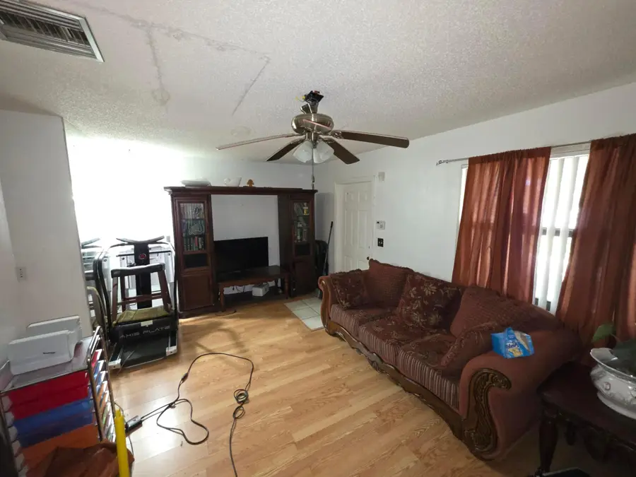4917 Freedom Circle, Lake Worth, FL 33461 - #2
