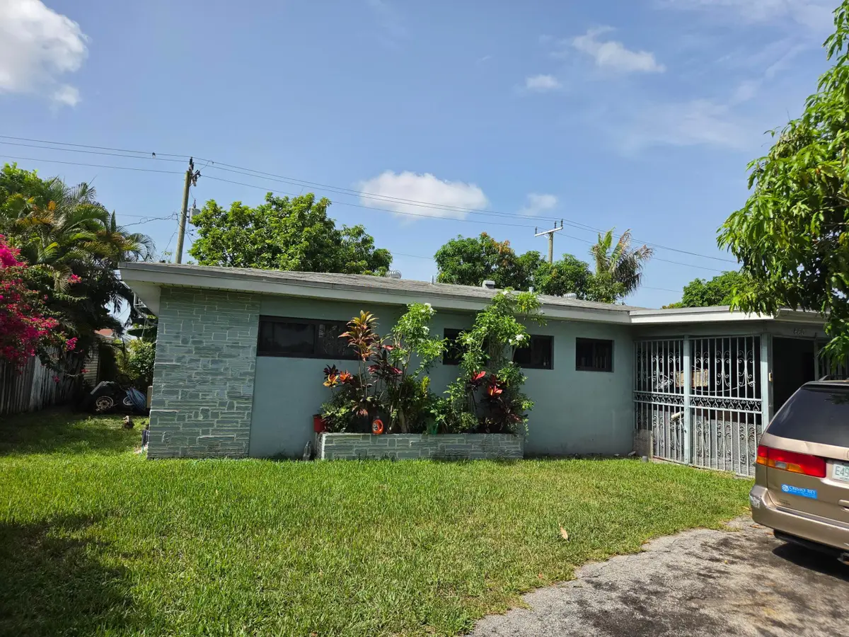 660 NE 181st Street, Miami, FL 33162 - #1
