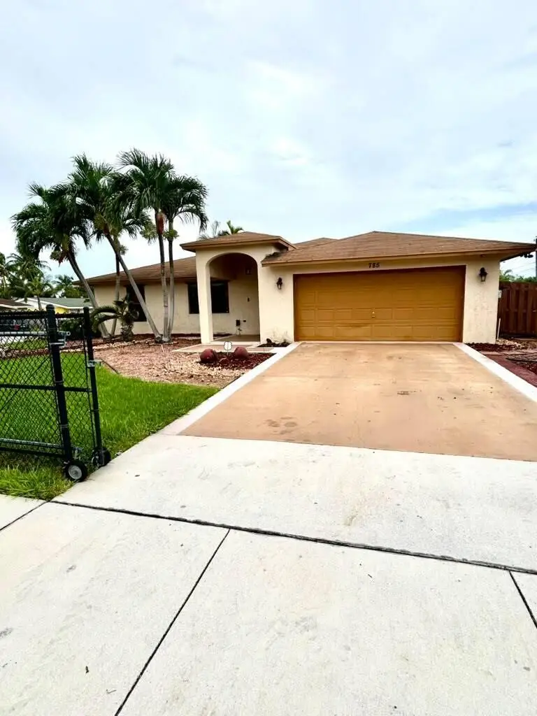 785 SW 4th Street, Delray Beach, FL 33444 - #1