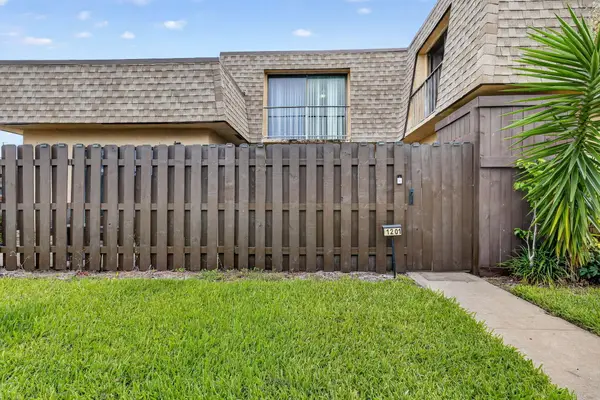 1201 Waterview Circle #12a, Palm Springs, FL 33461