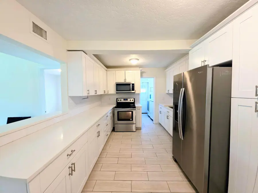 1220 NE 1st Avenue, Fort Lauderdale, FL 33304 - #2