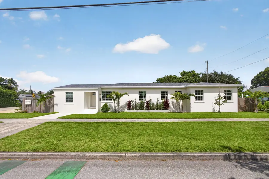 3400 Parker Avenue, West Palm Beach, FL 33405 - #2