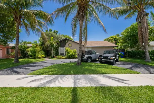 8210 SW 4th Place, North Lauderdale, FL 33068