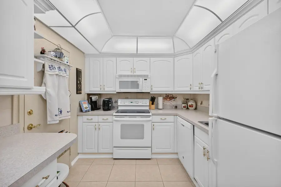 1160 N Federal Highway #1017, Fort Lauderdale, FL 33304 - #3