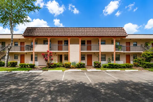870 NE 207th Terrace #204-9, Miami, FL 33179