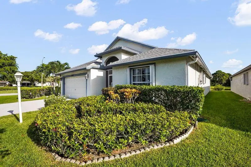 5025 Robino Circle, West Palm Beach, FL 33417 - #2
