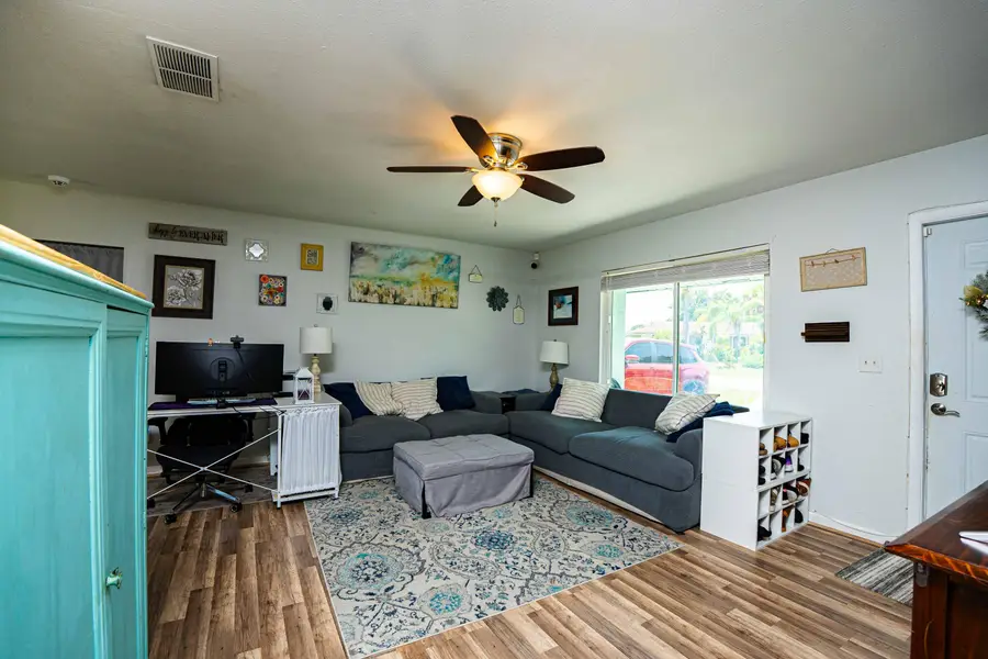 286 SW Kentwood Road, Port Saint Lucie, FL 34953 - #3