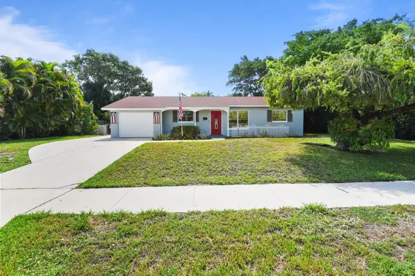 1515 Crescent Drive, Lake Park, FL 33403