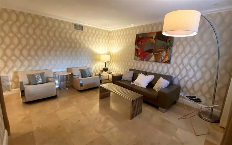 600 NE 7th Avenue #14, Fort Lauderdale, FL 33304 - #2