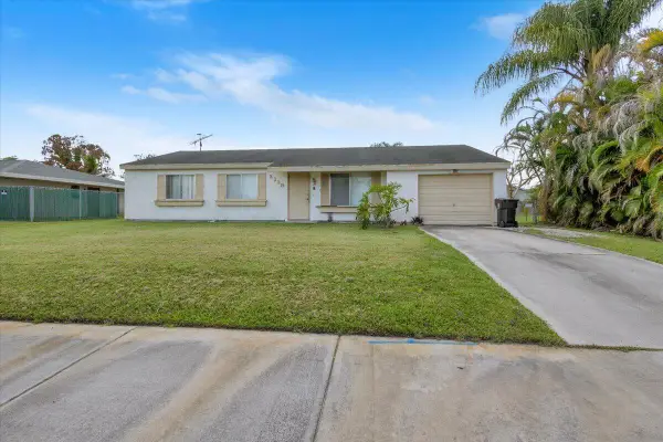 2118 SW Airoso Boulevard, Port St Lucie, FL 34984