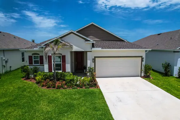 12573 SW Forli Way, Port St Lucie, FL 34987