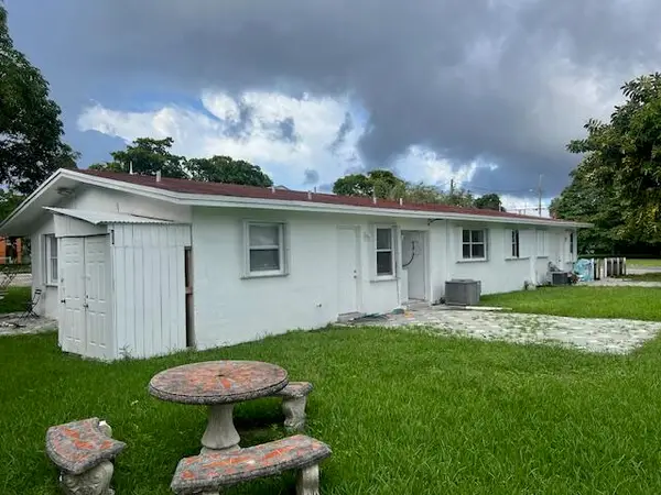 106 NW 12th Avenue #1-2, Dania Beach, FL 33004