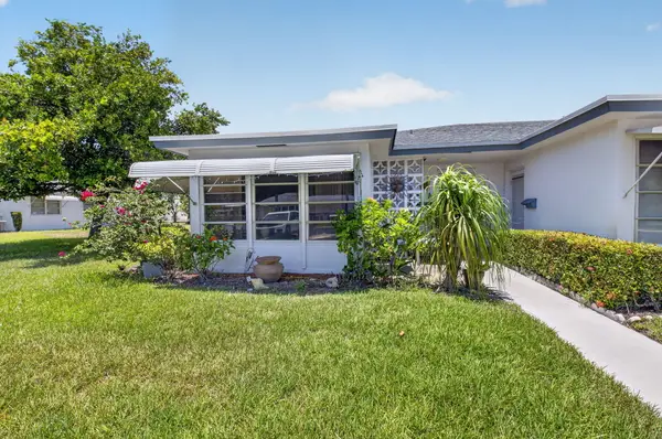 1180 S Drive Circle #A, Delray Beach, FL 33445