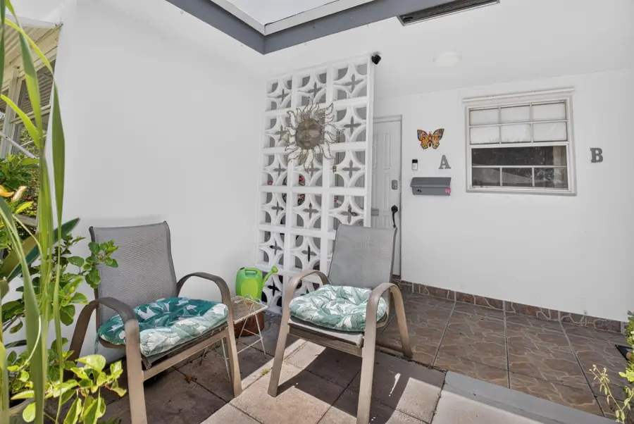 1180 S Drive Circle #A, Delray Beach, FL 33445 - #3