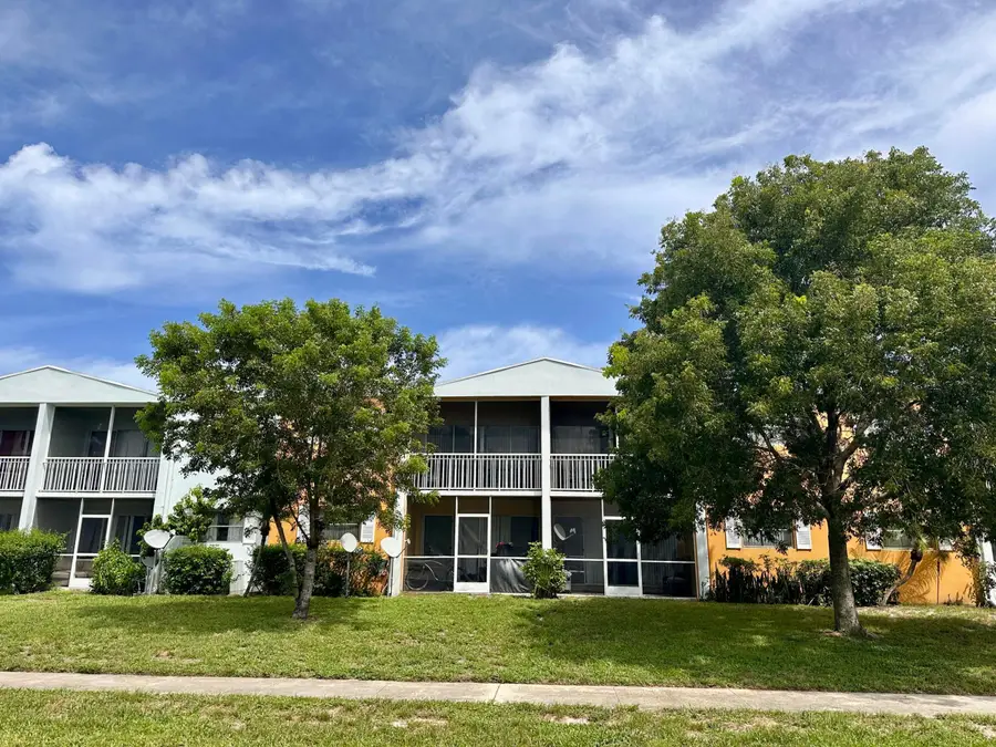 1505 Crescent Circle #A12, Lake Park, FL 33403 - #3