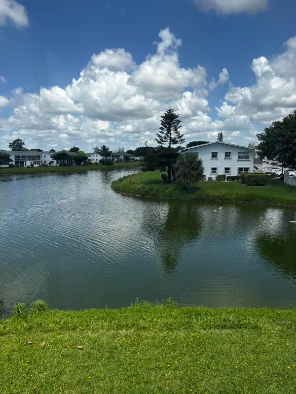 13 Chatham A, West Palm Beach, FL 33417