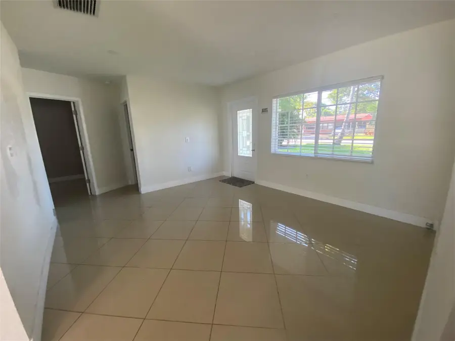6325 Grant Court, Hollywood, FL 33024 - #3