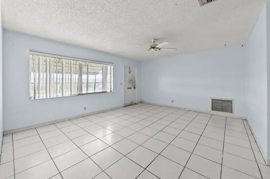 1196 SW Lake Circle, Boynton Beach, FL 33426 - #3