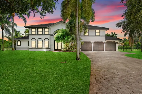 10641 SW 37th Place, Davie, FL 33328
