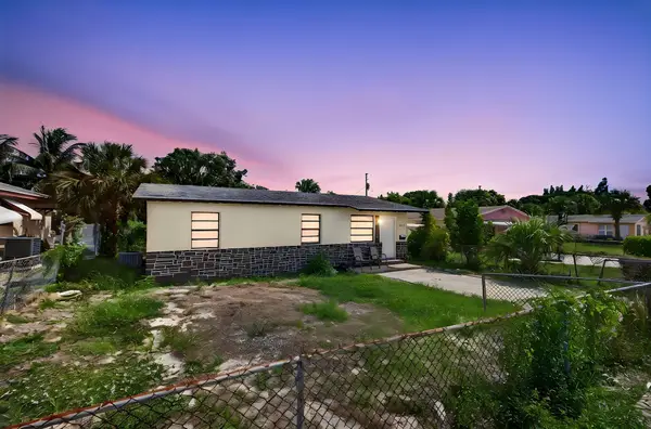1511 W 32nd Street, West Palm Beach, FL 33404