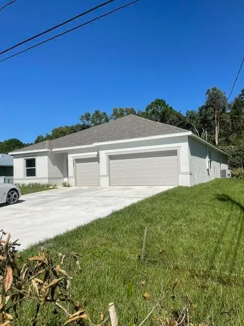 4958 NW Flintstone Avenue, Port St Lucie, FL 34983