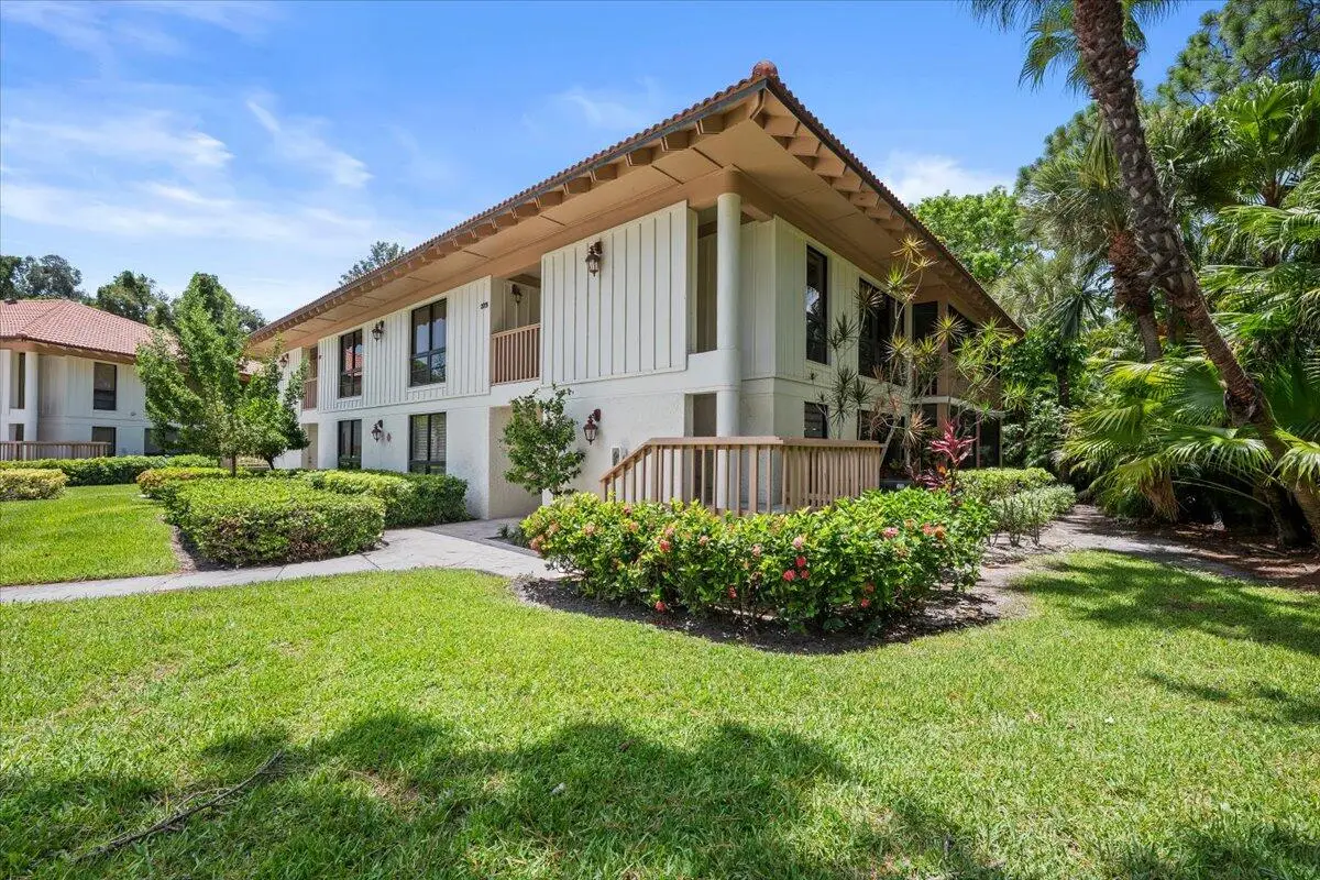 221 Brackenwood Terrace, Palm Beach Gardens, FL 33418 - #1