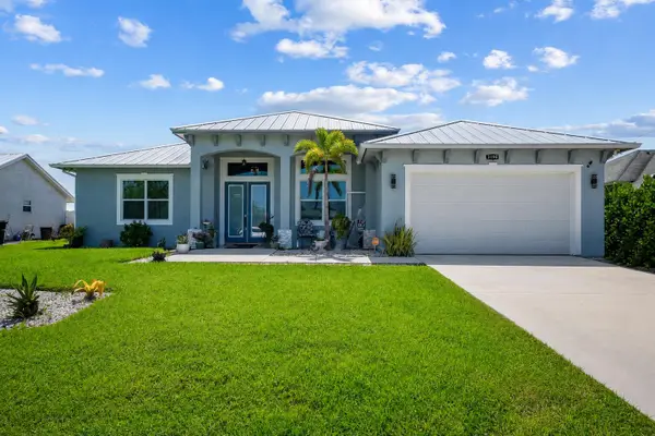 2198 SW Alminar Street, Port St Lucie, FL 34953