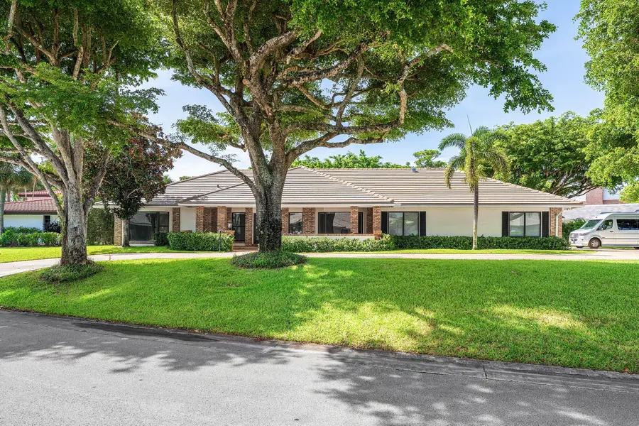114 Glenbrook Court, Atlantis, FL 33462 - #3