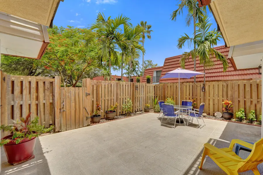 714 NW 98th Circle, Plantation, FL 33324 - #2