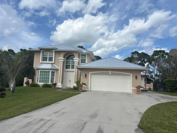 5545 NW Kappa Court, Port St Lucie, FL 34986