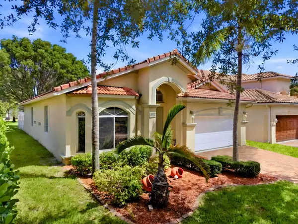 6906 Aliso Avenue, West Palm Beach, FL 33413