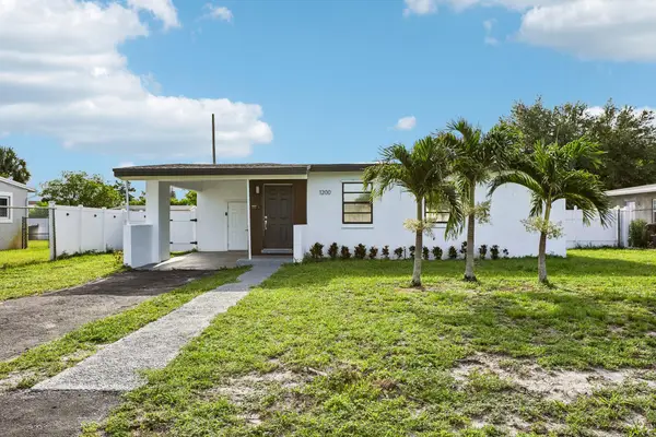 1200 NW 19th Avenue, Fort Lauderdale, FL 33311