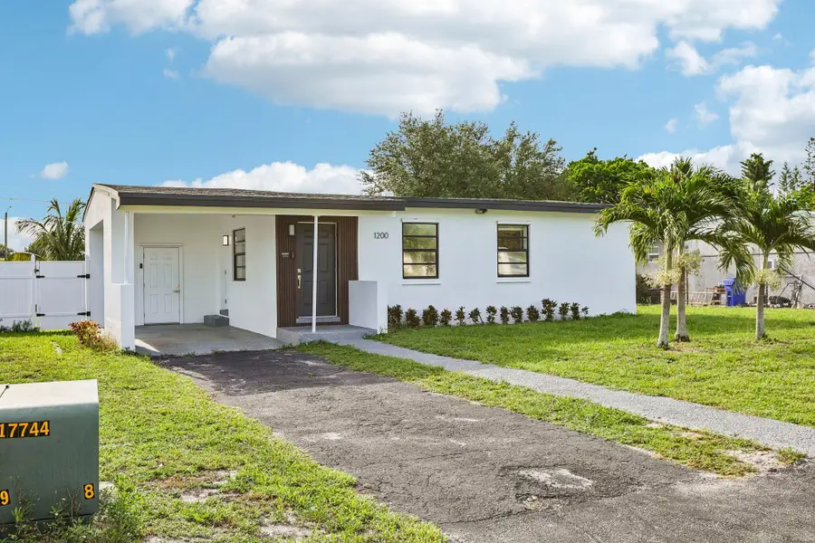 1200 NW 19th Avenue, Fort Lauderdale, FL 33311 - #2