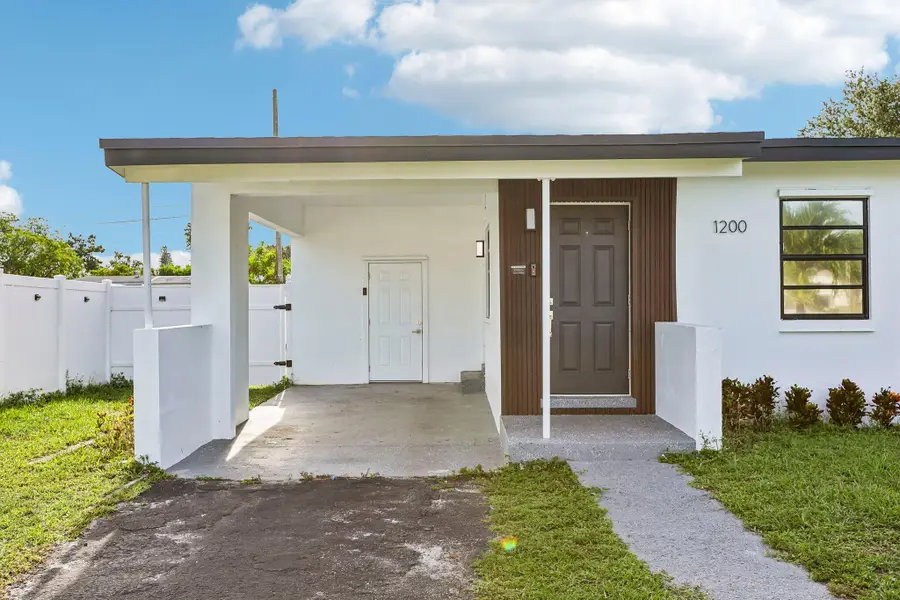 1200 NW 19th Avenue, Fort Lauderdale, FL 33311 - #3