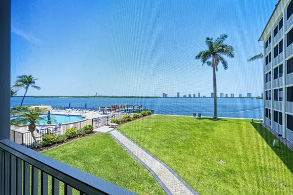 100 Paradise Harbour Boulevard #203, North Palm Beach, FL 33408