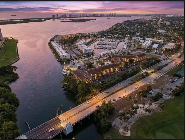 1036 Us-1 #121, North Palm Beach, FL 33408