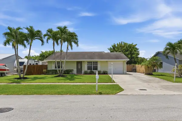 4732 Carthage Circle S, Lake Worth, FL 33463