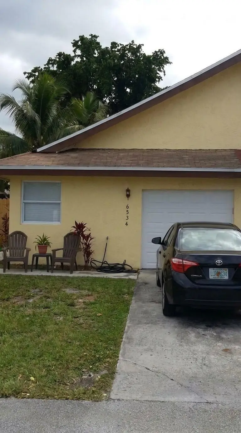 6534 Harbour Road, North Lauderdale, FL 33068 - #1