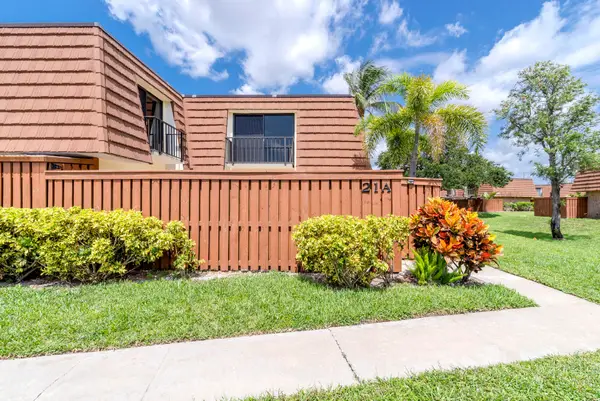 3900 County Line Road #21A, Tequesta, FL 33469