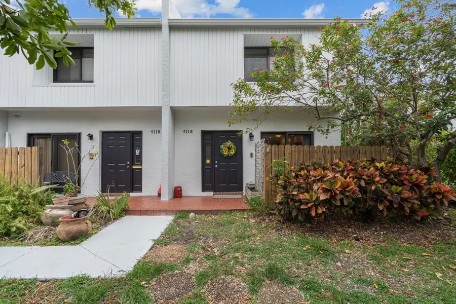 2116 NE 44th Street, Lighthouse Point, FL 33064 - #3