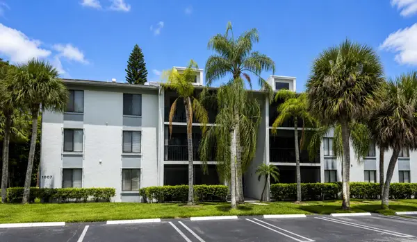 1007 Green Pine Boulevard #A3, West Palm Beach, FL 33409