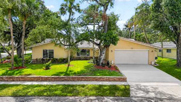 32 SW 14th Avenue, Boca Raton, FL 33486